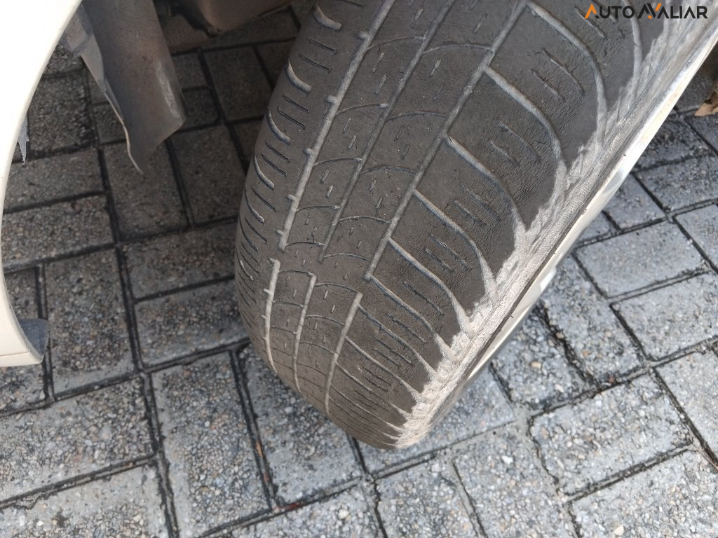 FORD FIESTA 1.0 ROCAM HATCH 8V FLEX 4P MANUAL