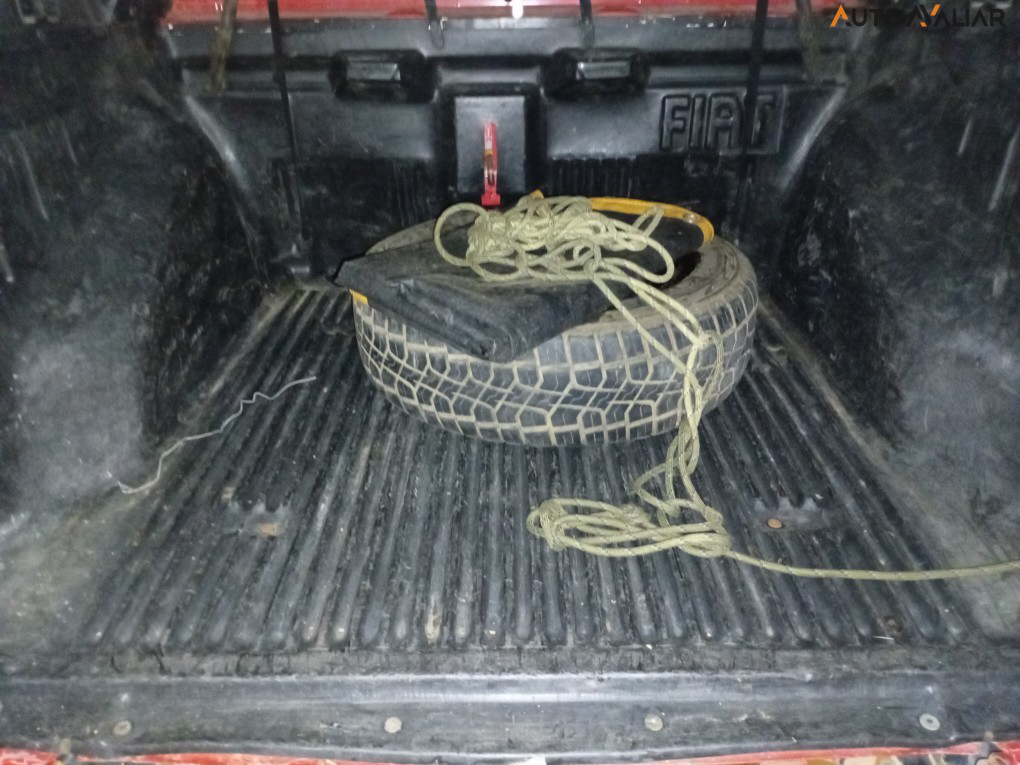 FIAT STRADA 1.8 MPI ADVENTURE CD 16V FLEX 3P MANUAL