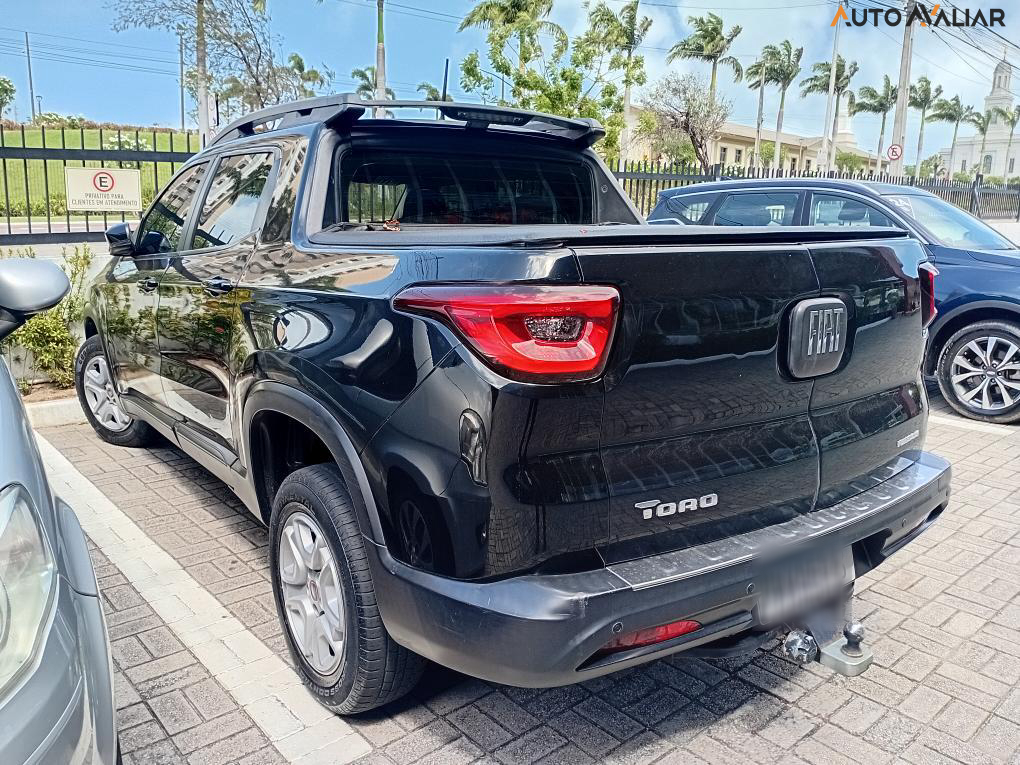 FIAT TORO 2.0 16V TURBO DIESEL FREEDOM 4WD MANUAL