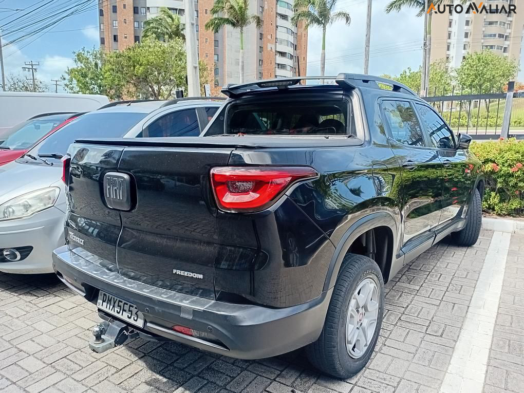 FIAT TORO 2.0 16V TURBO DIESEL FREEDOM 4WD MANUAL