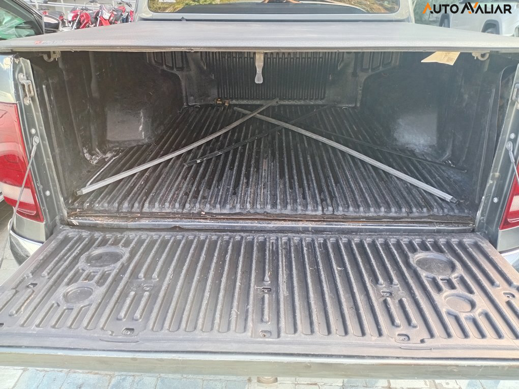 VOLKSWAGEN AMAROK 2.0 HIGHLINE 4X4 CD 16V TURBO INTERCOOLER DIESEL 4P AUTOMATICO