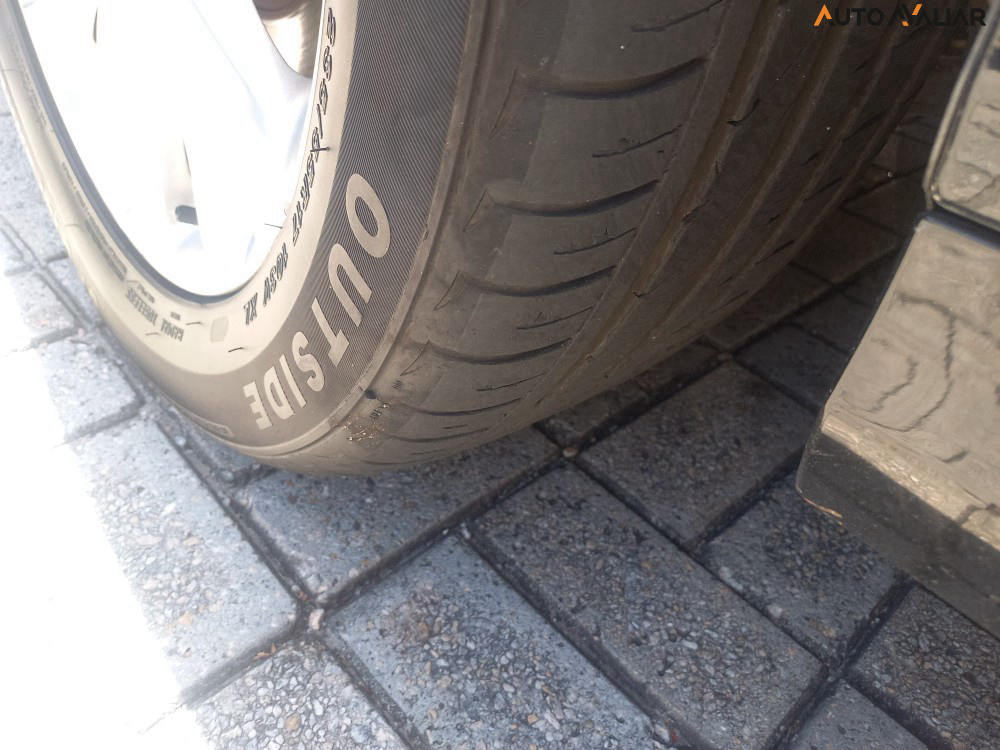 HYUNDAI AZERA GLS 3.3 V-6(AT)