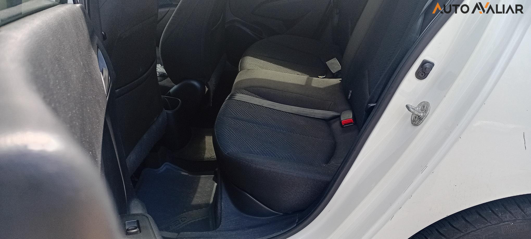 HYUNDAI HB20S 1.6 COMFORT PLUS 16V FLEX 4P MANUAL