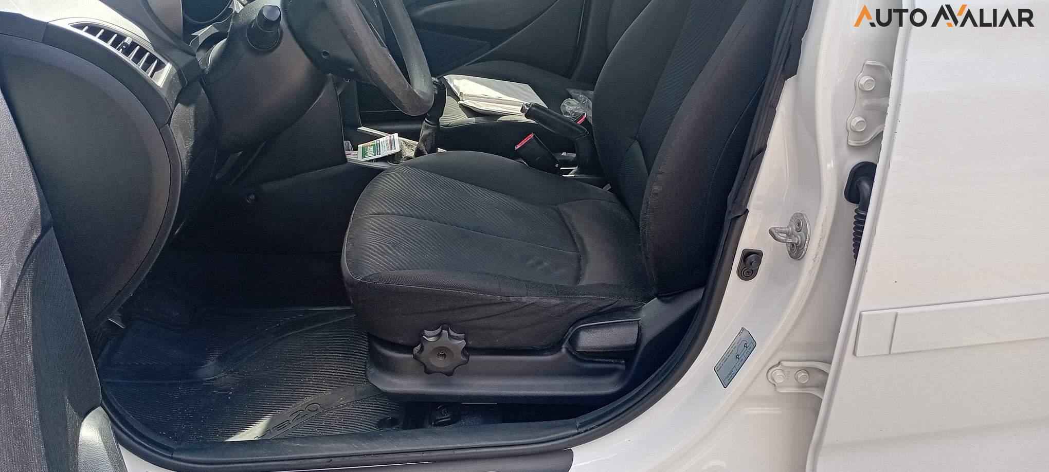 HYUNDAI HB20S 1.6 COMFORT PLUS 16V FLEX 4P MANUAL