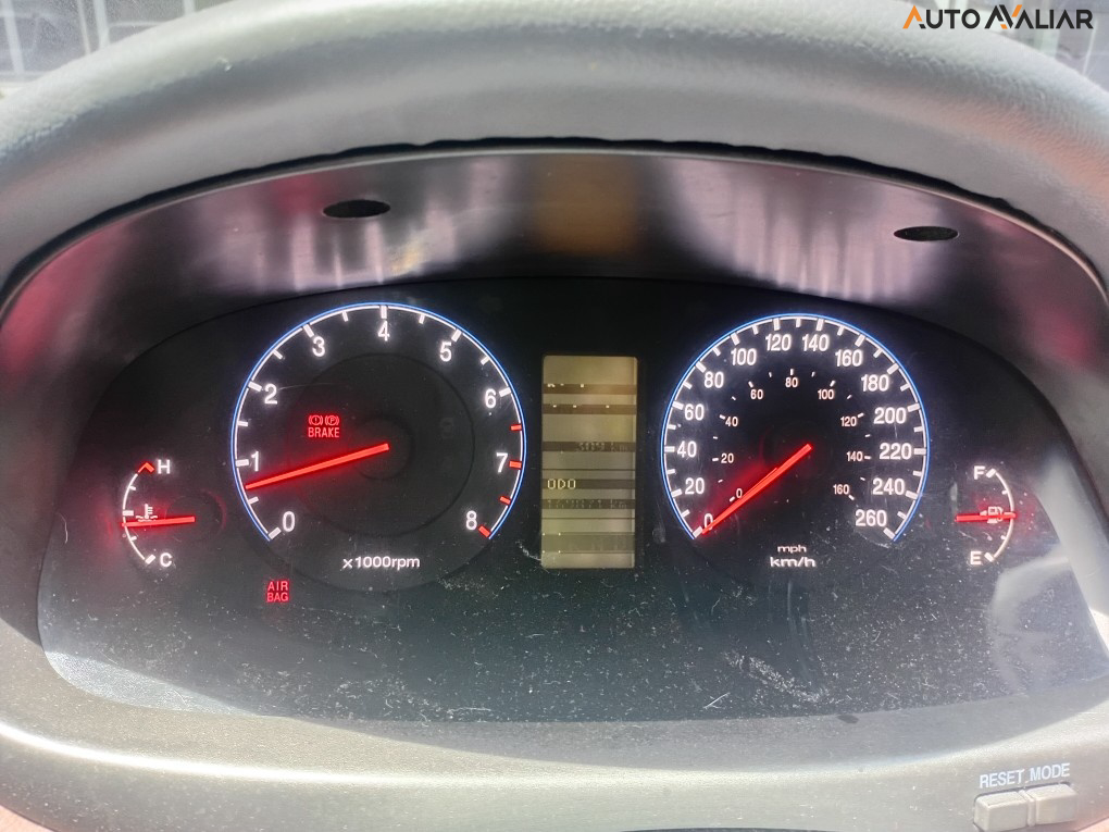 HYUNDAI AZERA 3.3 MPFI GLS SEDAN V6 24V GASOLINA 4P AUTOMATICO