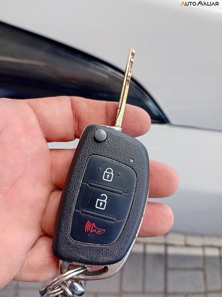 HYUNDAI HB20 1.6 COMFORT STYLE 16V FLEX 4P AUTOMATICO