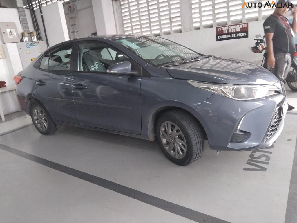 TOYOTA YARIS 1.5 16V FLEX SEDAN XS CONNECT MULTIDRIVE