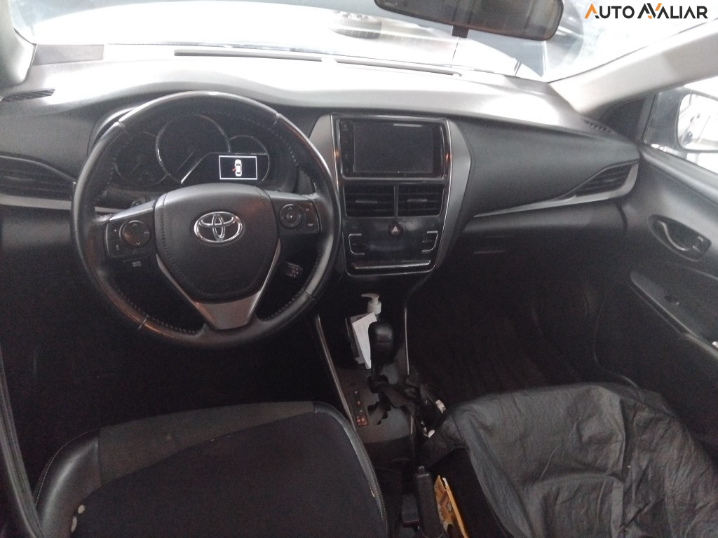 TOYOTA YARIS 1.5 16V FLEX SEDAN XS CONNECT MULTIDRIVE