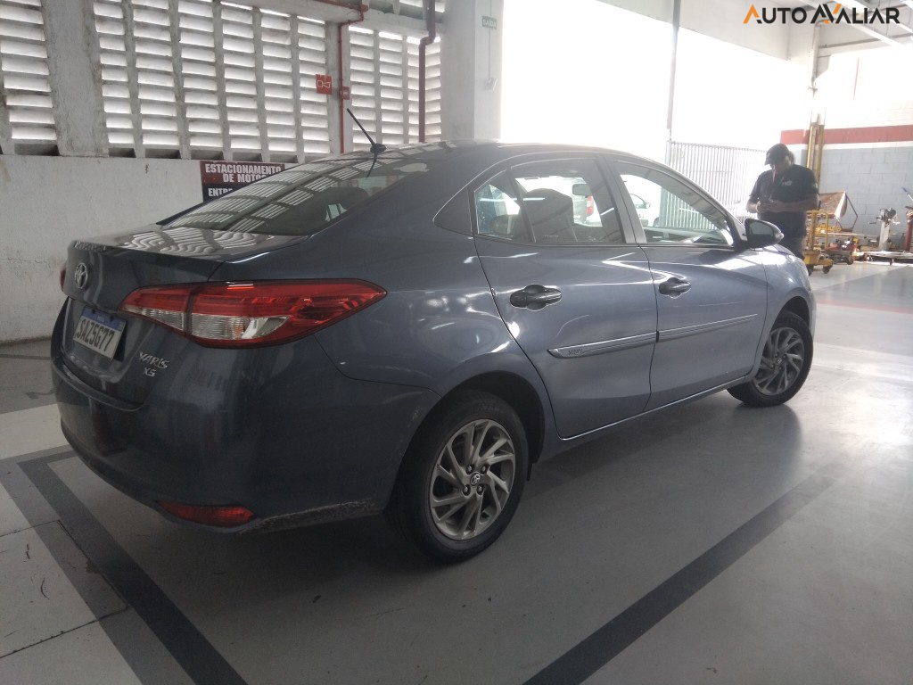 TOYOTA YARIS 1.5 16V FLEX SEDAN XS CONNECT MULTIDRIVE