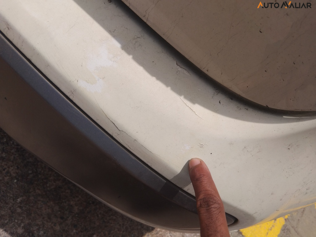 FIAT PUNTO 1.6 ESSENCE 16V FLEX 4P AUTOMATIZADO