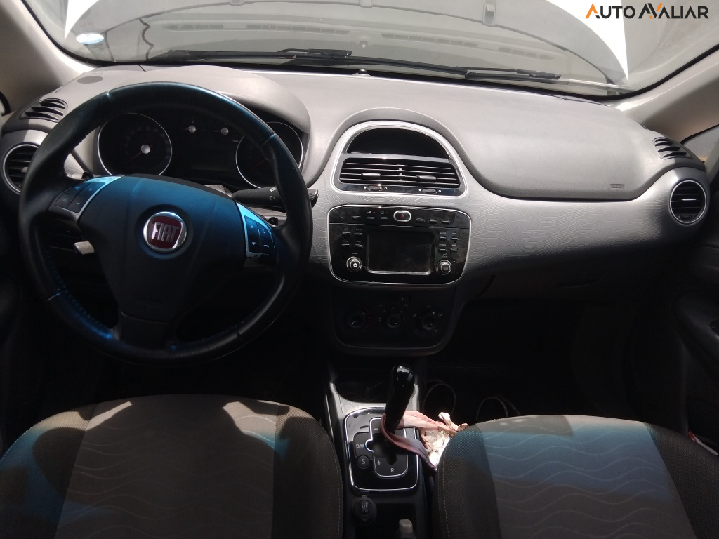 FIAT PUNTO 1.6 ESSENCE 16V FLEX 4P AUTOMATIZADO