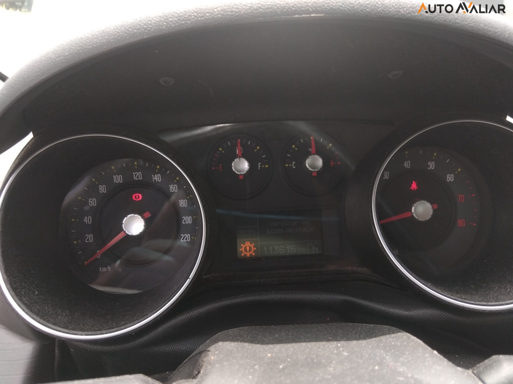 FIAT PUNTO 1.6 ESSENCE 16V FLEX 4P AUTOMATIZADO