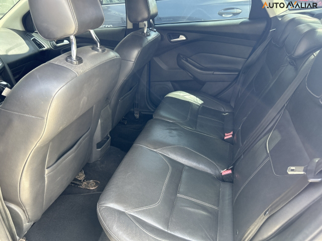FORD FOCUS 2.0 TITANIUM PLUS FASTBACK 16V FLEX 4P POWERSHIFT