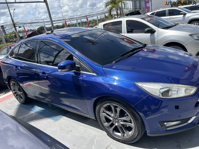 FORD FOCUS 2.0 TITANIUM PLUS FASTBACK 16V FLEX 4P POWERSHIFT