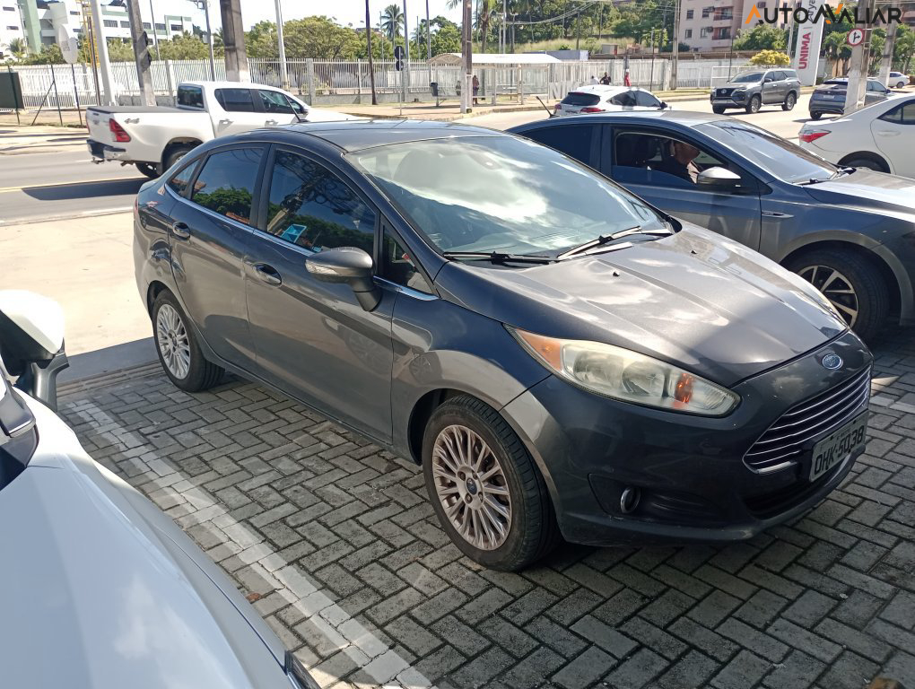 FORD FIESTA 1.6 TITANIUM PLUS SEDAN 16V FLEX 4P POWERSHIFT
