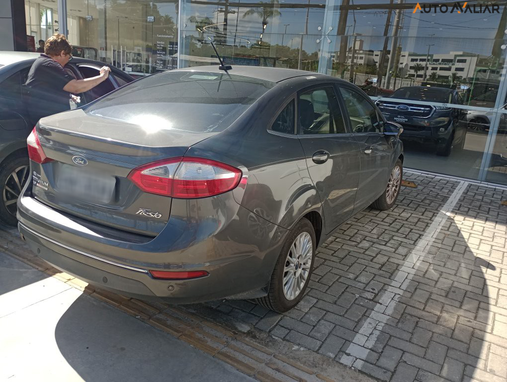 FORD FIESTA 1.6 TITANIUM PLUS SEDAN 16V FLEX 4P POWERSHIFT