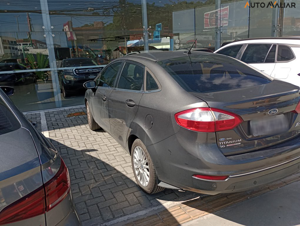 FORD FIESTA 1.6 TITANIUM PLUS SEDAN 16V FLEX 4P POWERSHIFT