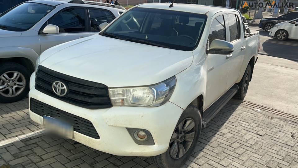 TOYOTA HILUX 2.8 NARROW 4X4 CD 16V DIESEL 4P MANUAL