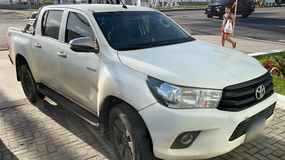 TOYOTA HILUX 2.8 NARROW 4X4 CD 16V DIESEL 4P MANUAL