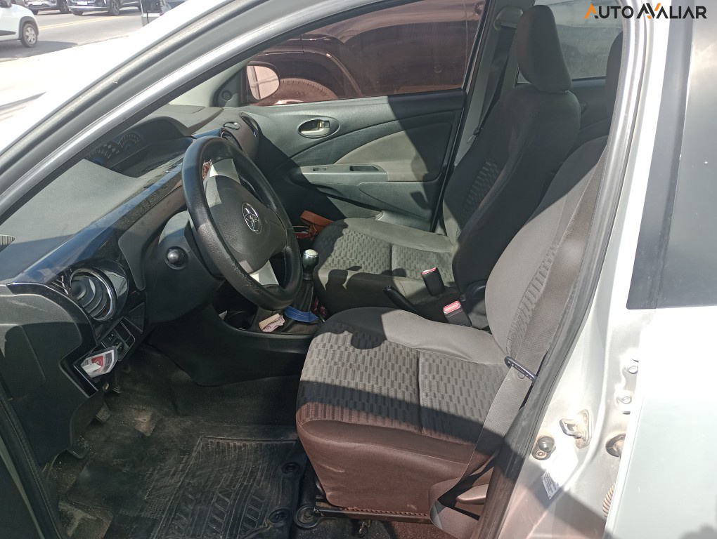 TOYOTA ETIOS 1.5 XS SEDAN 16V FLEX 4P MANUAL