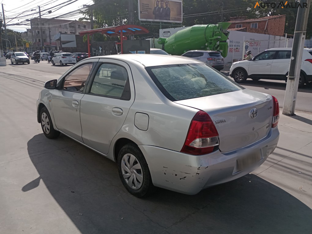 TOYOTA ETIOS 1.5 XS SEDAN 16V FLEX 4P MANUAL