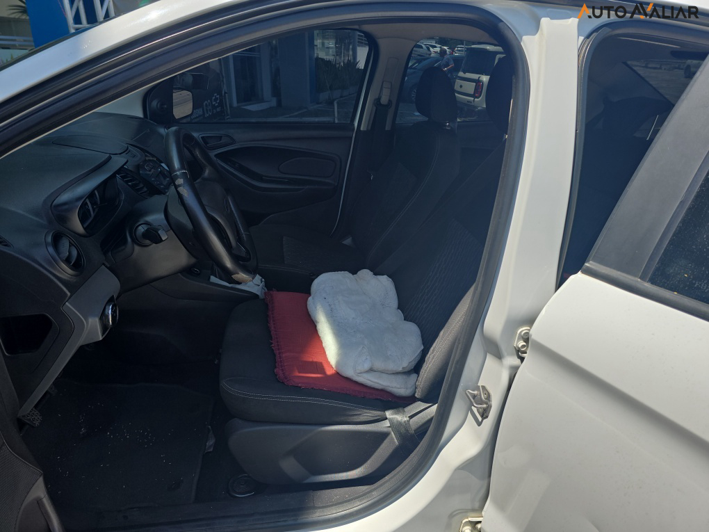 FORD KA+ 1.5 SE 16V FLEX 4P MANUAL