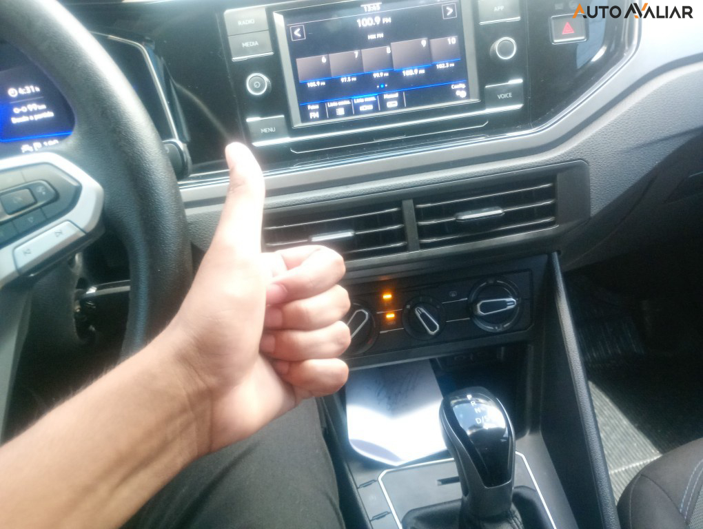VOLKSWAGEN NIVUS 1.0 200 TSI TOTAL FLEX COMFORTLINE AUTOMÁTICO