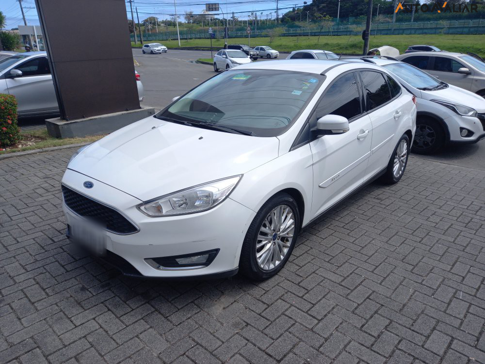 FORD FOCUS 2.0 SE FASTBACK 16V FLEX 4P POWERSHIFT
