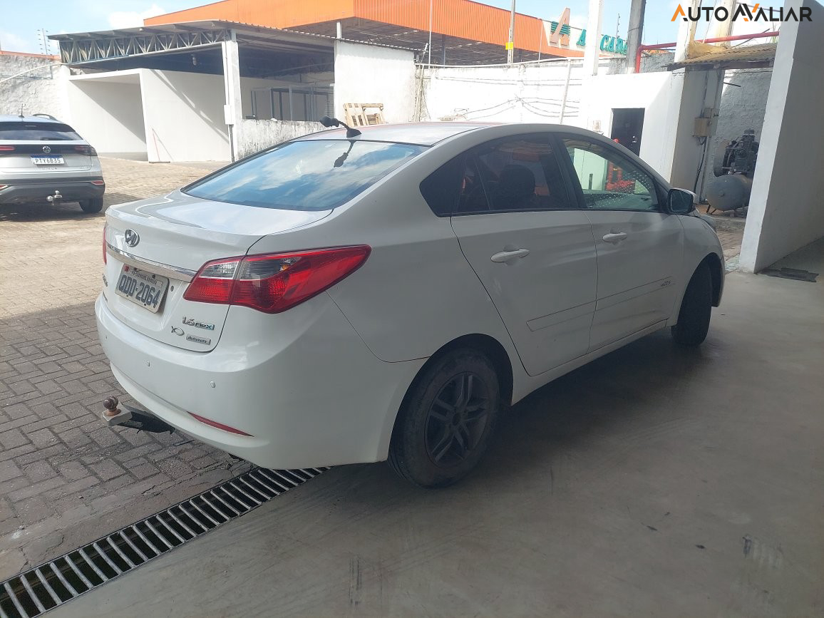 HYUNDAI HB20S 1.6 COMFORT PLUS 16V FLEX 4P AUTOMATICO