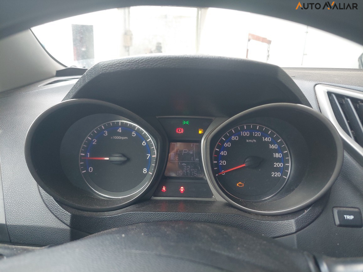 HYUNDAI HB20S 1.6 COMFORT PLUS 16V FLEX 4P AUTOMATICO