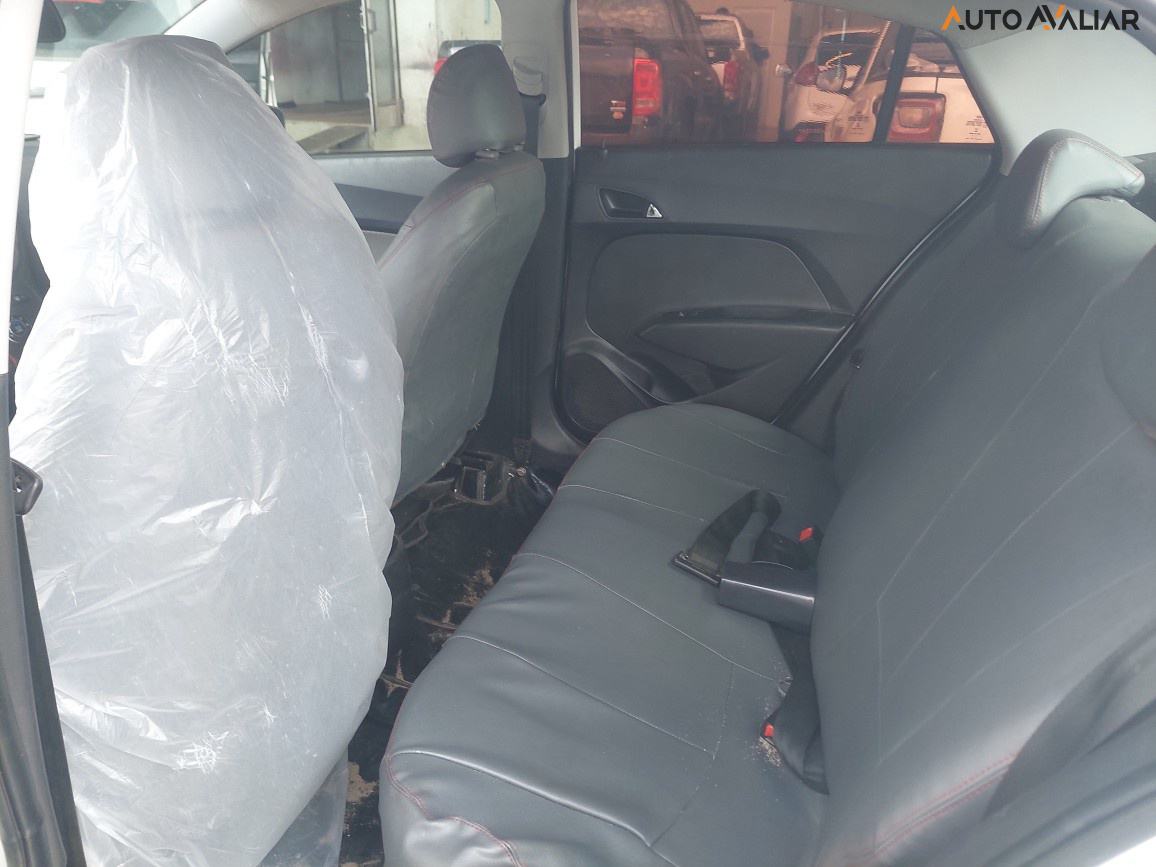 HYUNDAI HB20S 1.6 COMFORT PLUS 16V FLEX 4P AUTOMATICO