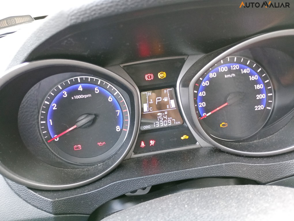 HYUNDAI HB20S 1.6 COMFORT PLUS 16V FLEX 4P AUTOMATICO