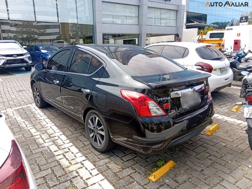 NISSAN VERSA 1.6 16V FLEX UNIQUE 4P XTRONIC