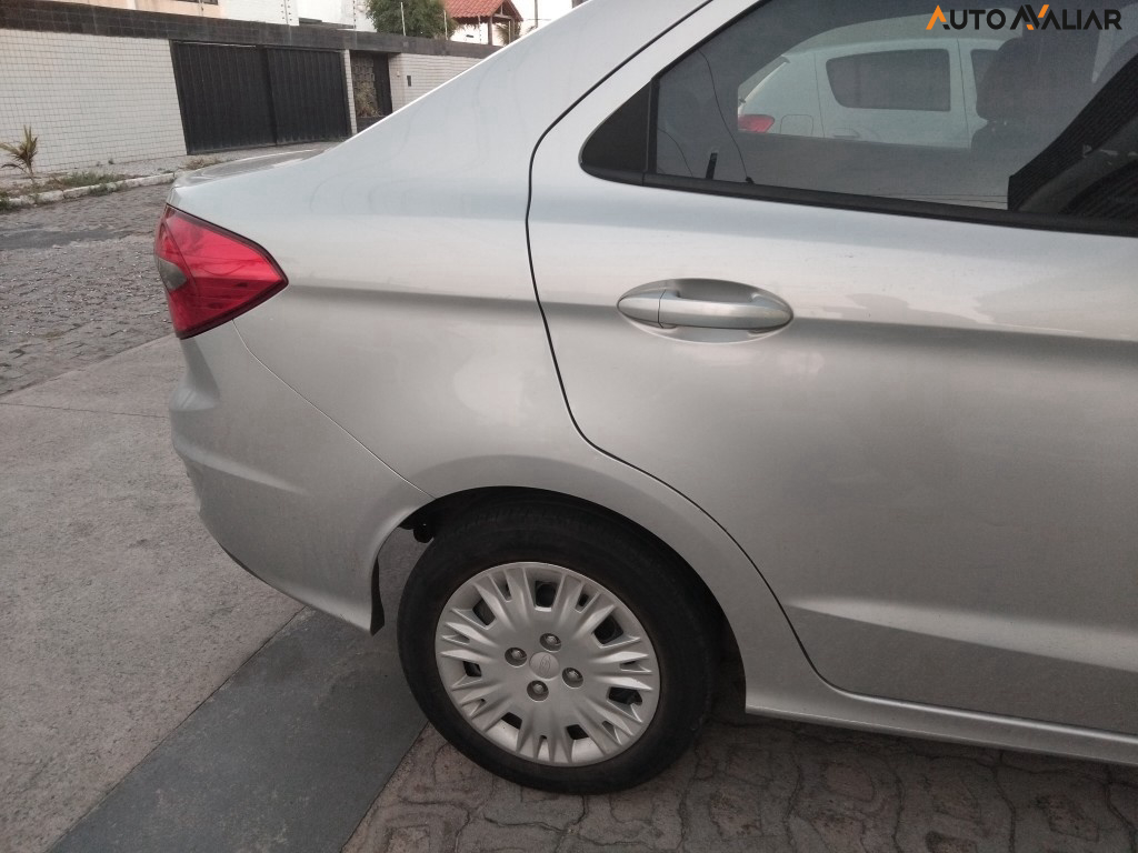 FORD KA 1.5 TI-VCT FLEX SE PLUS SEDAN AUTOMATICO