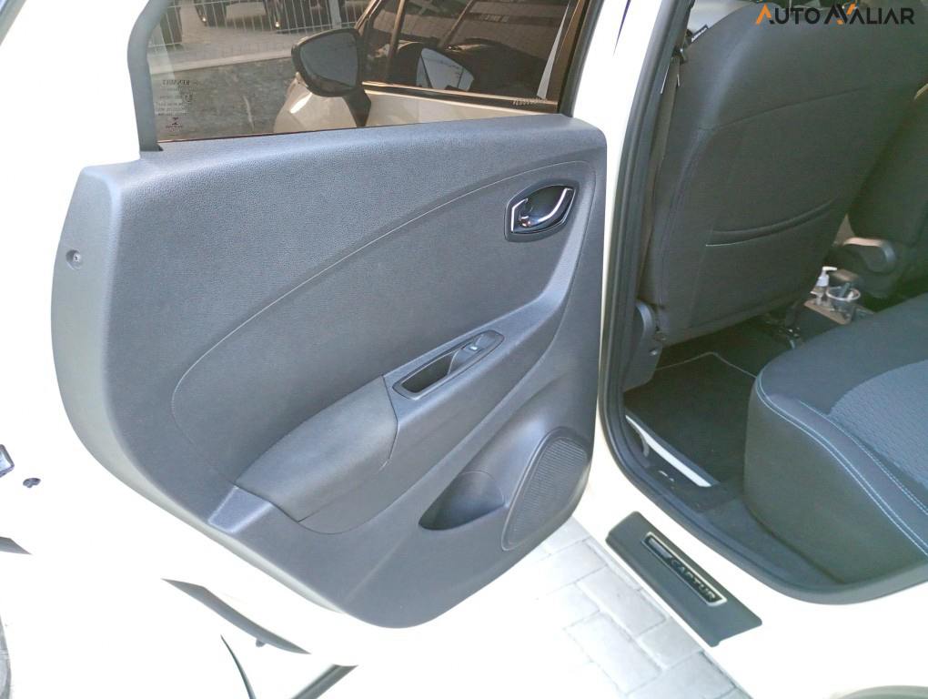 RENAULT CAPTUR 1.6 16V SCE FLEX LIFE X-TRONIC