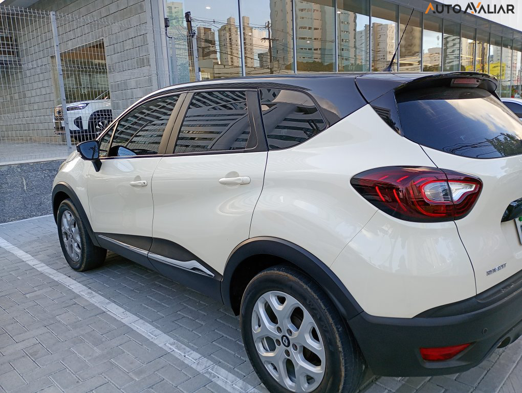 RENAULT CAPTUR 1.6 16V SCE FLEX LIFE X-TRONIC