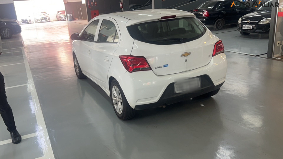 CHEVROLET ONIX 1.0 MPFI LT 8V FLEX 4P MANUAL