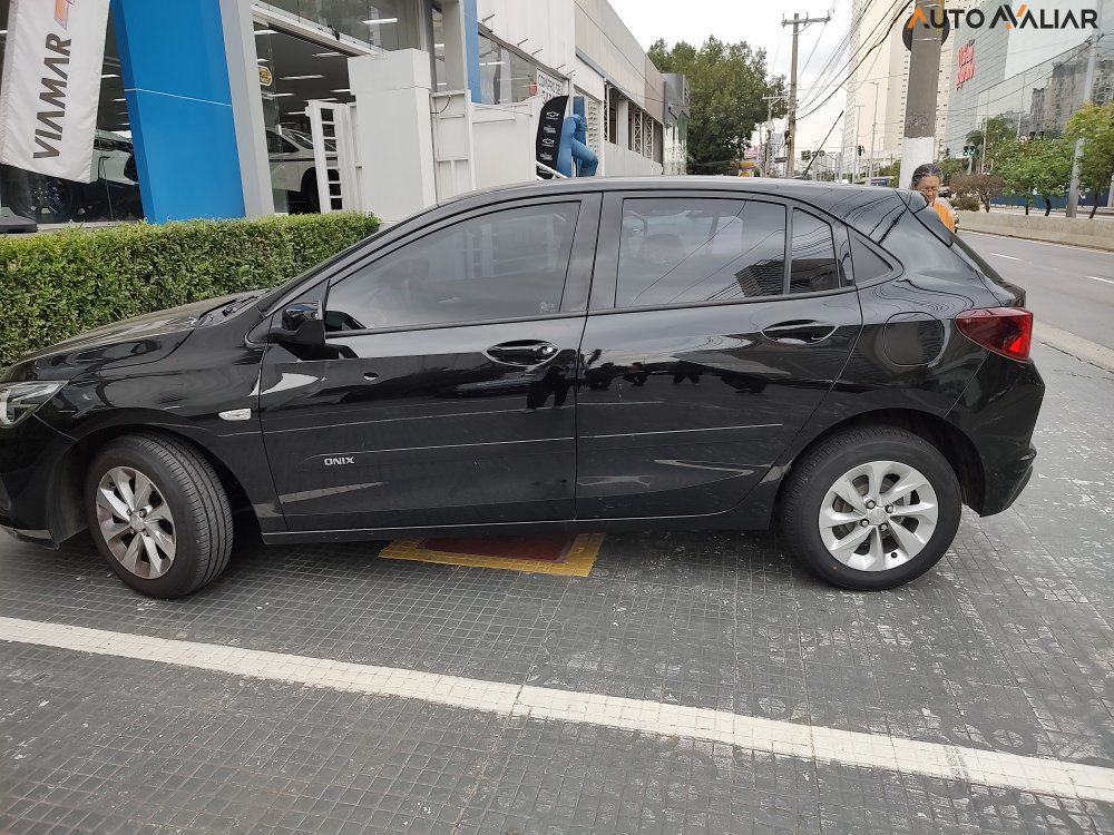 CHEVROLET ONIX 1.0 FLEX LT MANUAL