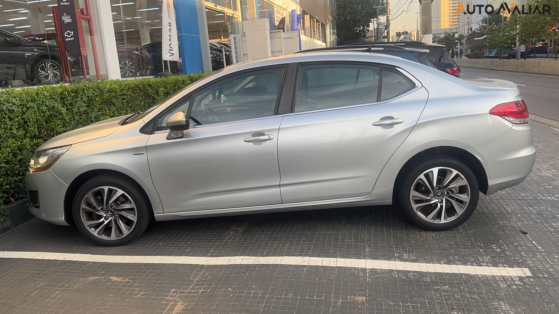 CITROEN C4 LOUNGE 1.6 EXCLUSIVE 16V TURBO FLEX 4P AUTOMATICO