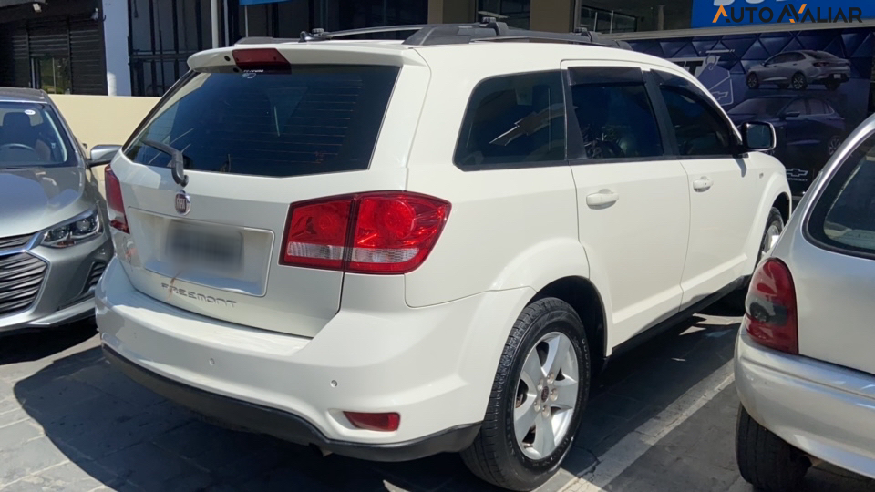 FIAT FREEMONT 2.4 PRECISION 16V GASOLINA 4P AUTOMATICO