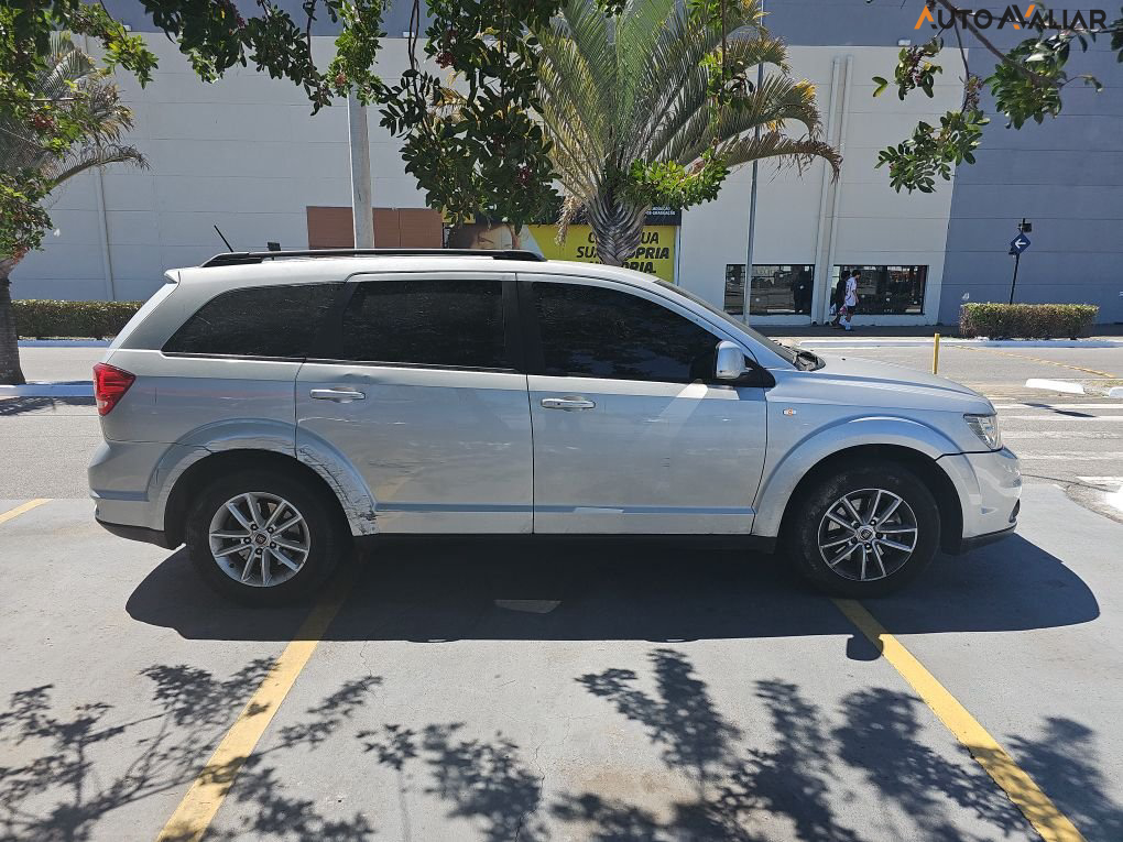 FIAT FREEMONT 2.4 PRECISION 16V GASOLINA 4P AUTOMATICO