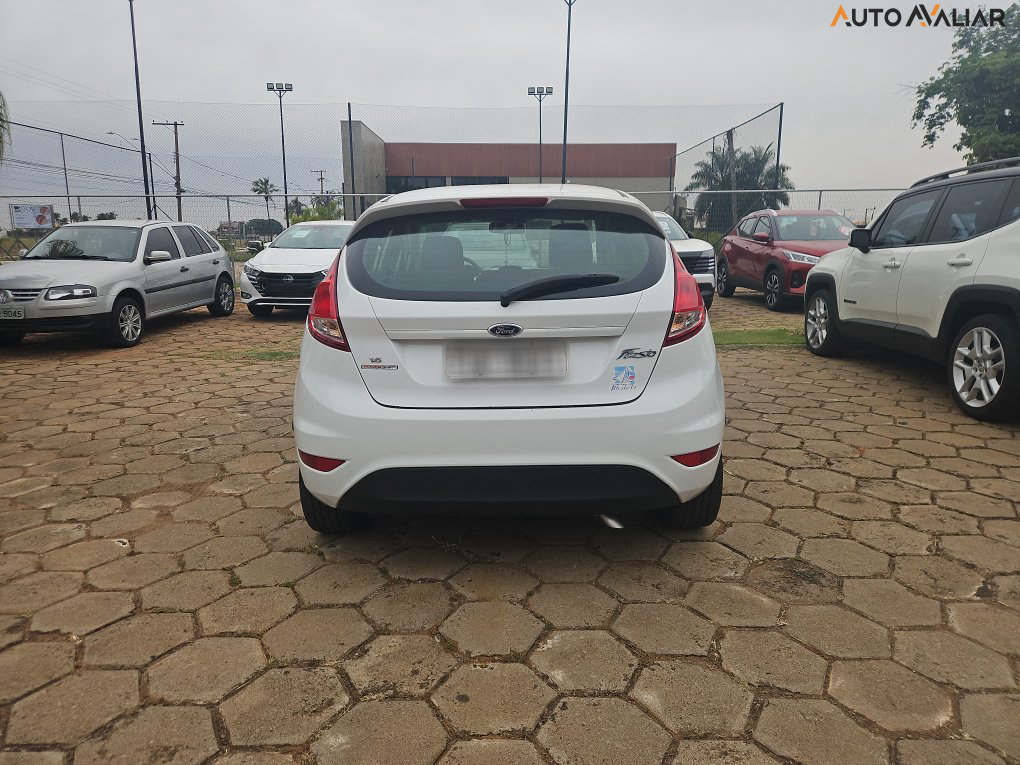FORD FIESTA 1.6 SE HATCH 16V FLEX 4P POWERSHIFT