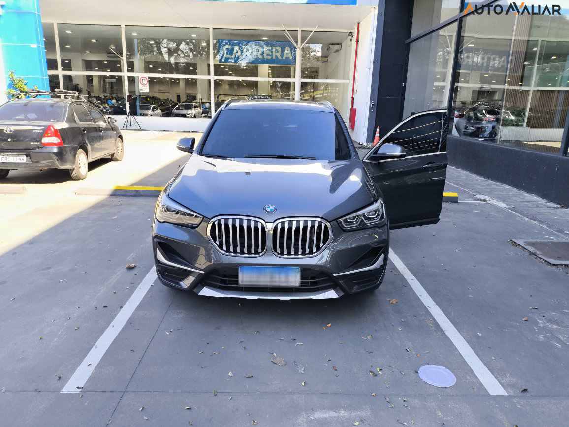 BMW X1 2.0 16V TURBO ACTIVEFLEX SDRIVE20I X-LINE 4P AUTOMATICO