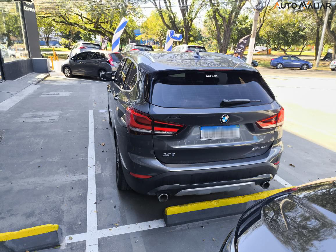 BMW X1 2.0 16V TURBO ACTIVEFLEX SDRIVE20I X-LINE 4P AUTOMATICO