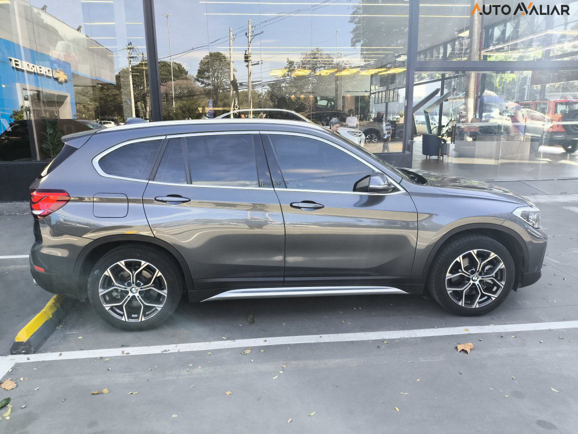 BMW X1 2.0 16V TURBO ACTIVEFLEX SDRIVE20I X-LINE 4P AUTOMATICO