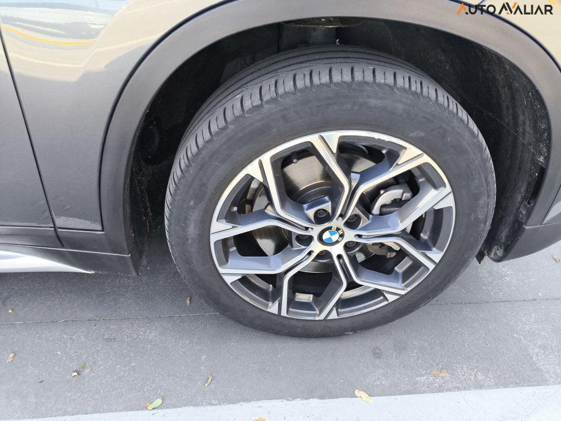 BMW X1 2.0 16V TURBO ACTIVEFLEX SDRIVE20I X-LINE 4P AUTOMATICO