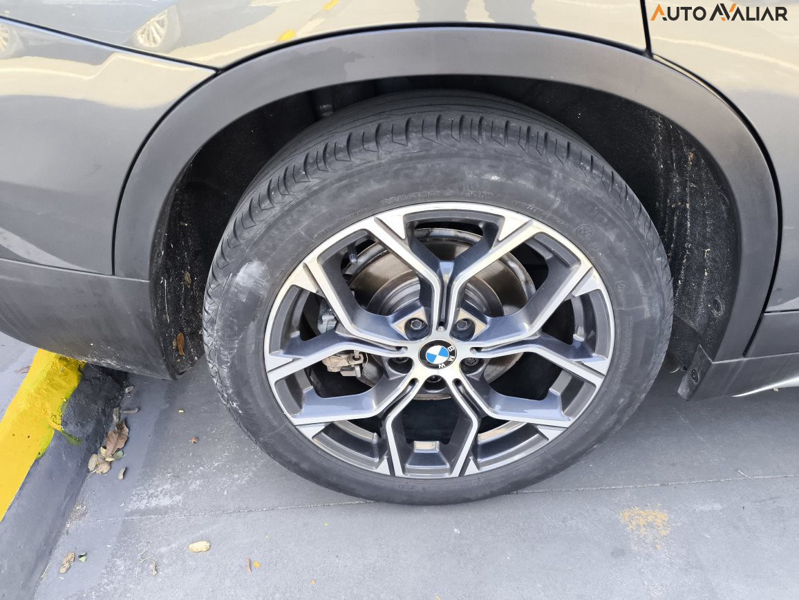 BMW X1 2.0 16V TURBO ACTIVEFLEX SDRIVE20I X-LINE 4P AUTOMATICO
