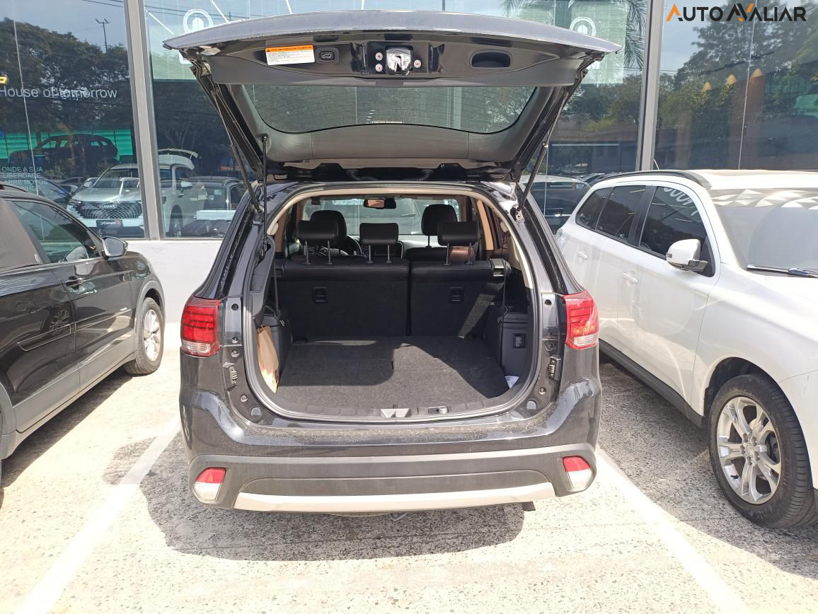 MITSUBISHI OUTLANDER 2.0 COMFORT 16V GASOLINA 4P AUTOMATICO