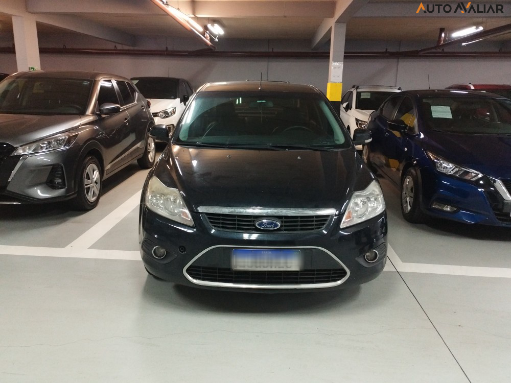 FORD FOCUS 2.0 GLX SEDAN 16V GASOLINA 4P AUTOMATICO