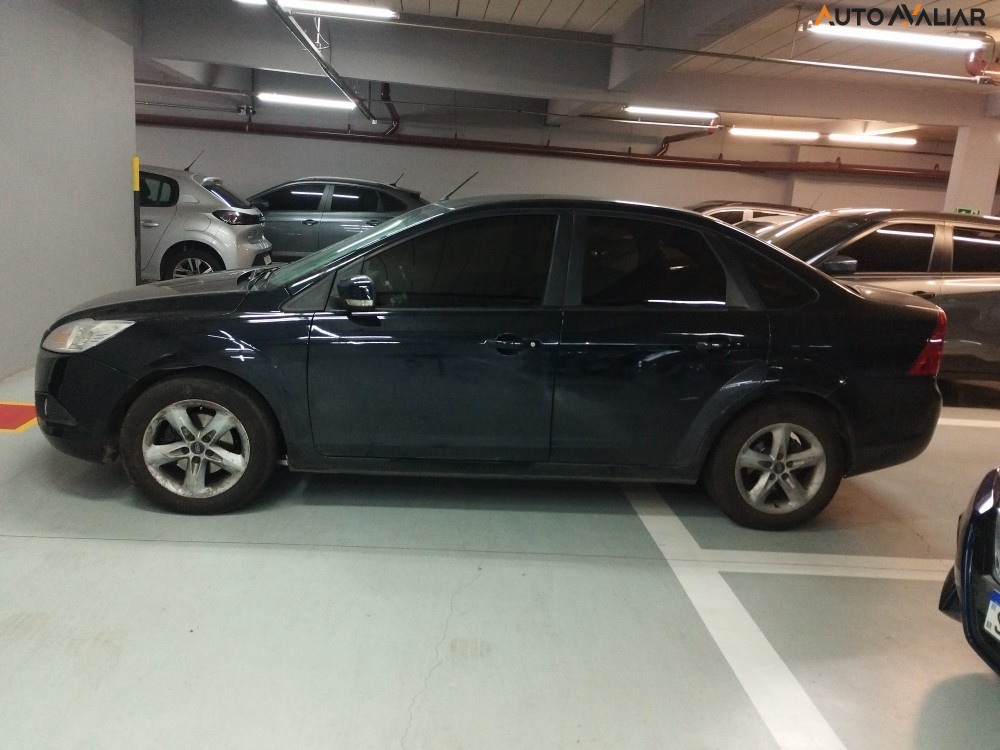 FORD FOCUS 2.0 GLX SEDAN 16V GASOLINA 4P AUTOMATICO